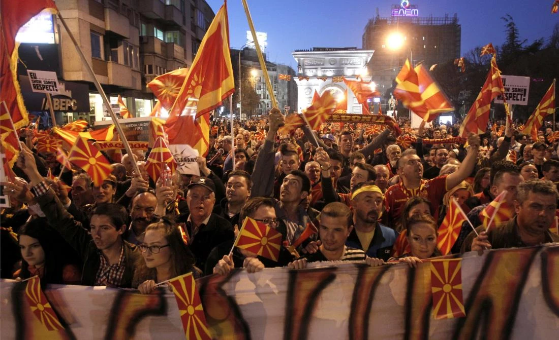 Σκοπιανό «ώρα μηδέν»: Κρίσιμη ημέρα για τα Βαλκάνια – Γιατί Βερολίνο και Δύση θέλούν ανεξάρτητη Μακεδονία με έξοδο στο Αιγαίο